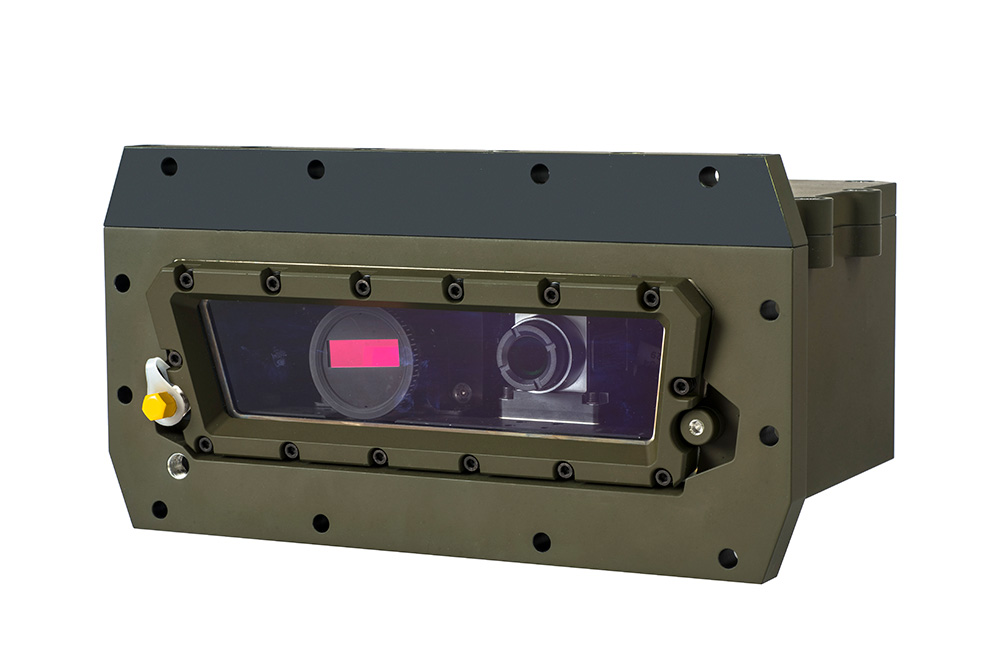 Compact sensor housing with two optical windows